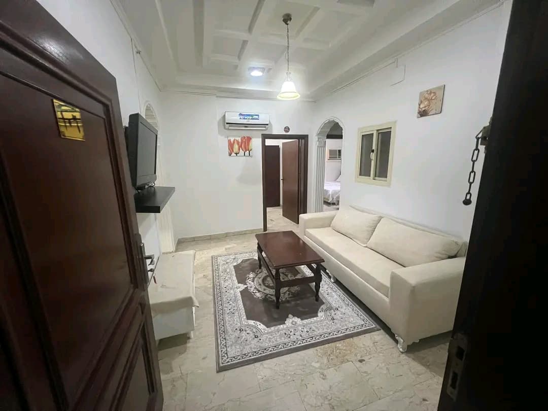 حى الوادى شمال الرياض سكن بنات مفروش 1