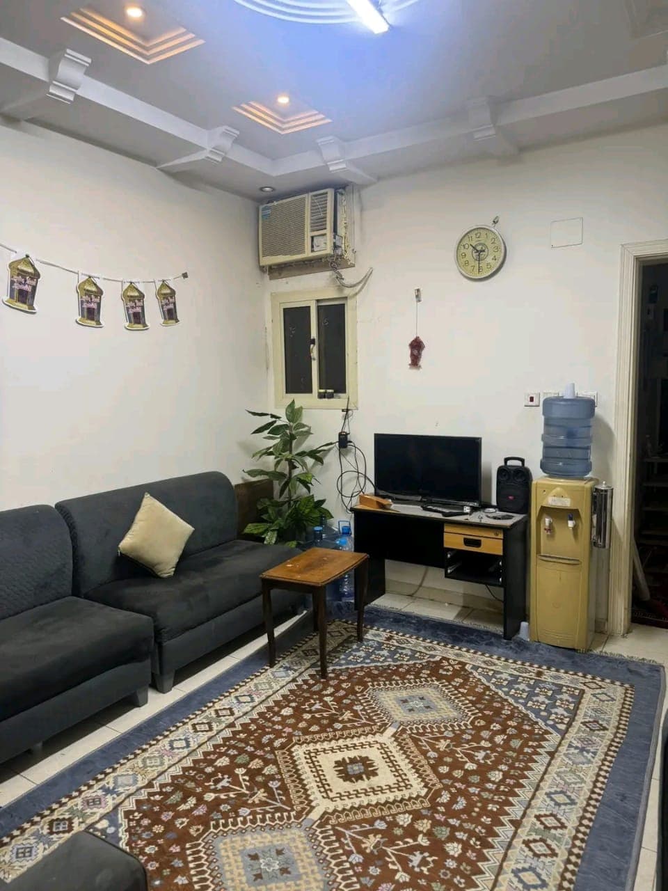 سكن عزاب شباب داخل حى الواحة استديو مشاركة