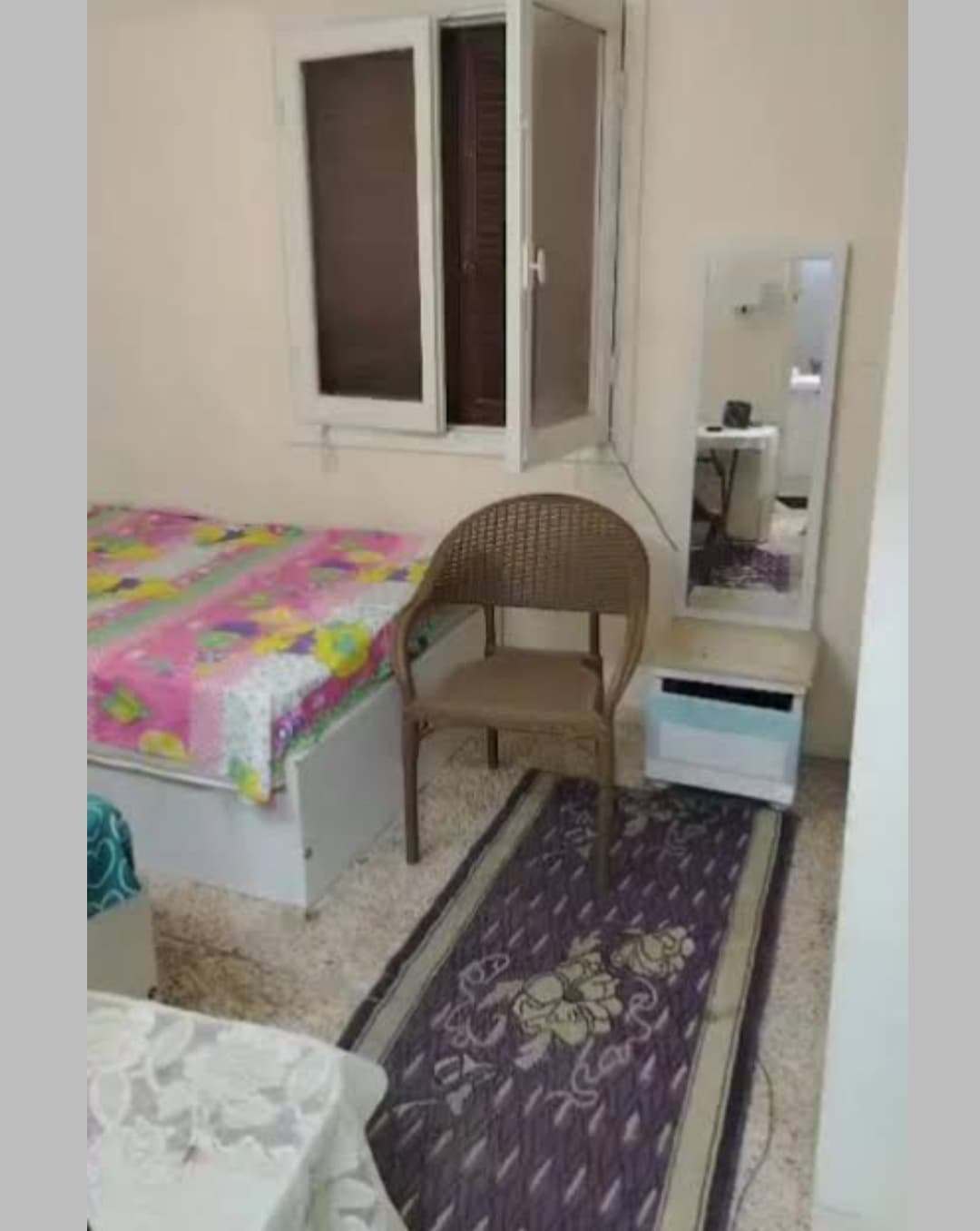 غرفة مشاركة لطالبات في حي غبيره 1