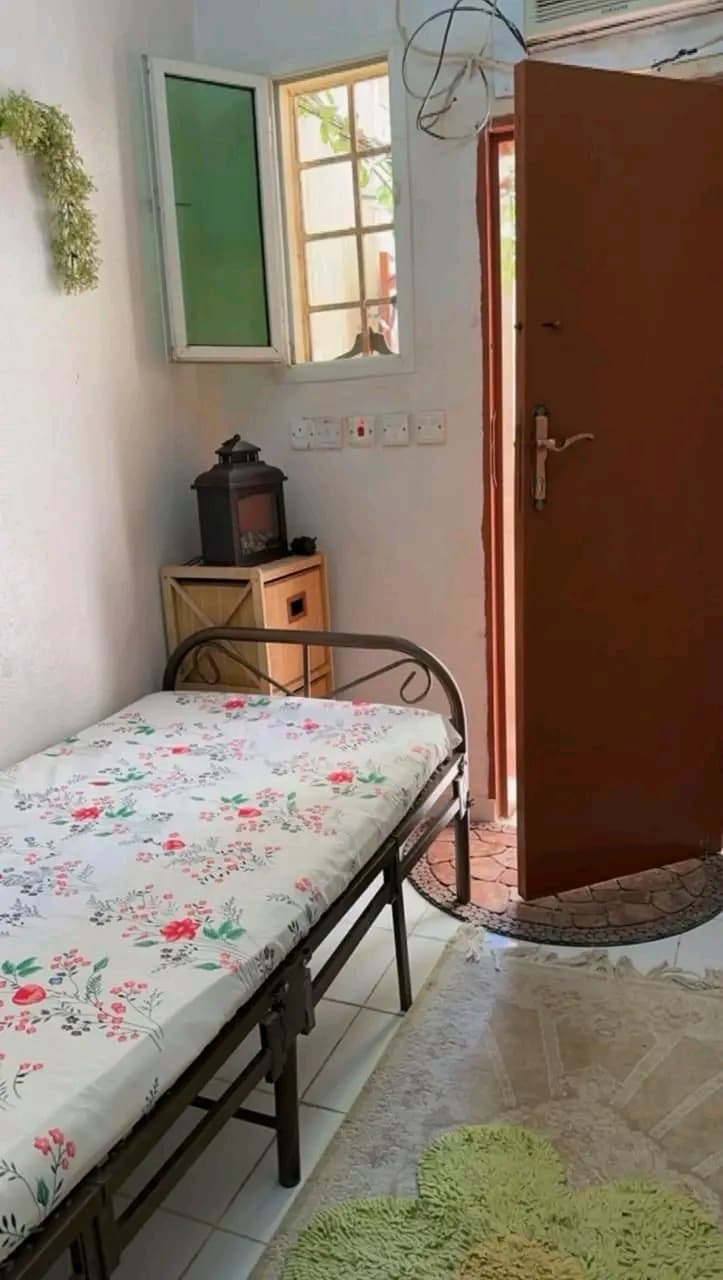 غرفة مفروشة للإيجار في حي الروضة 1