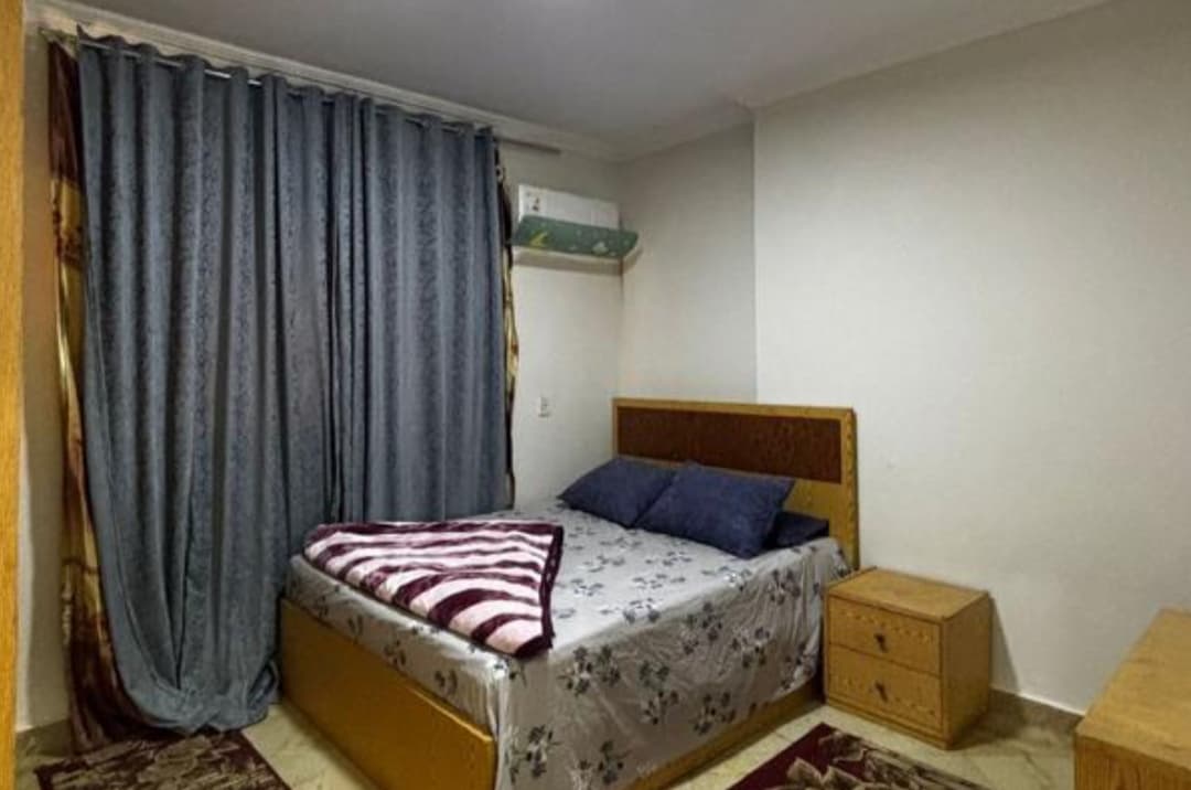 غرفة مفروشة في حي الياسمين 1