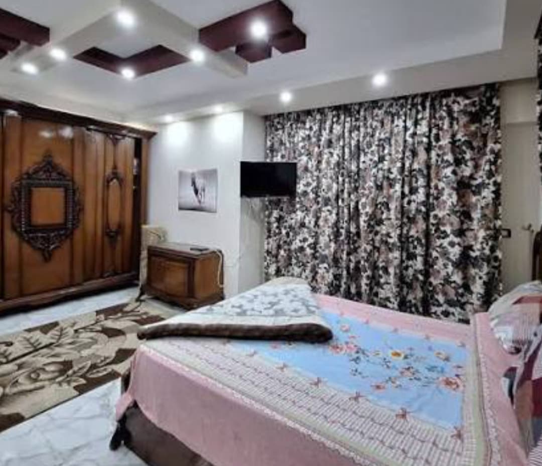 غرفة مفروشة في حي النخيل لطالبات 1